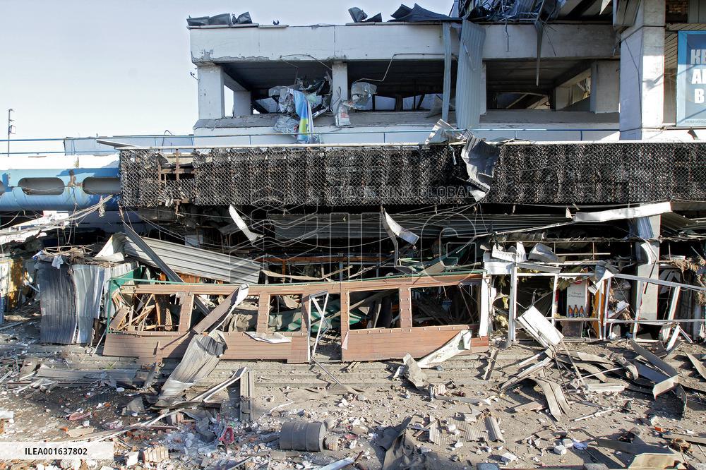 Russian troops strike Dnipro at night