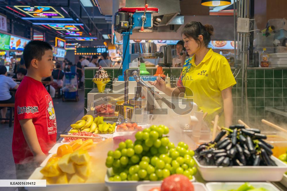Night Consumption Popular in Chongqing