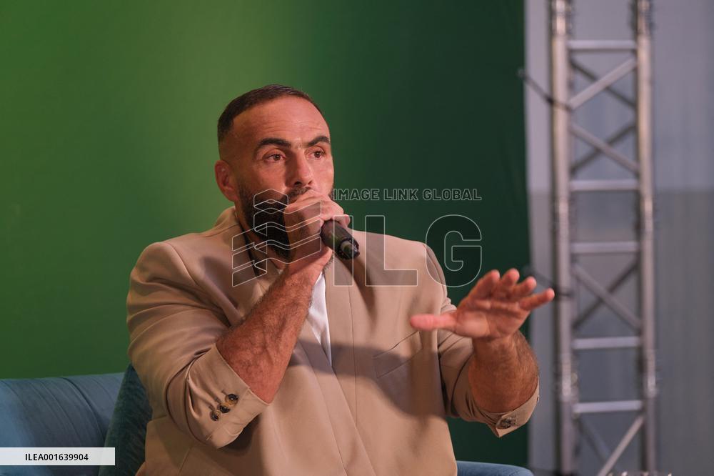 Rapper Medine At EELV Summer Days - Le Havre