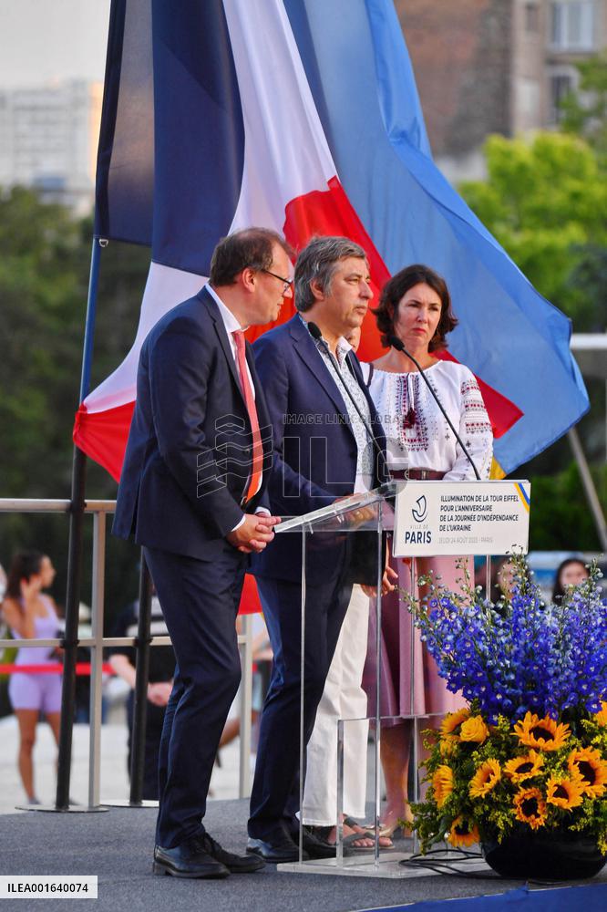 Paris Marks Ukraine’s Independence Day