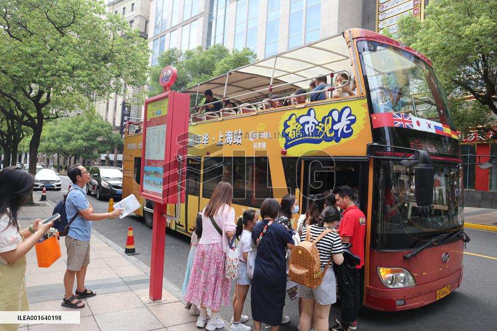 Open-top Bus Disappear in Shanghai