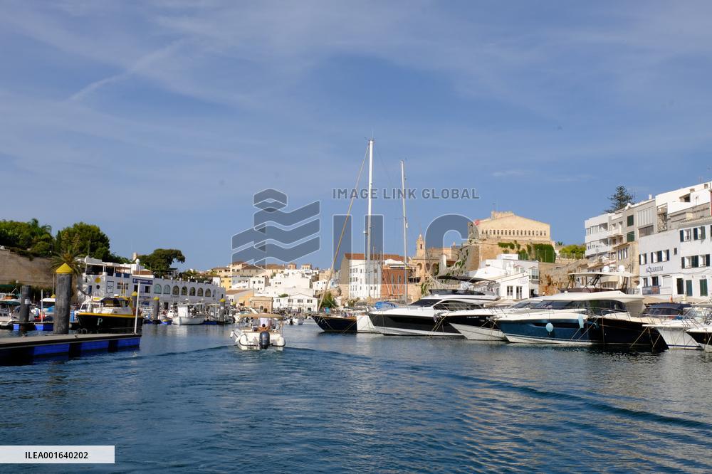 Ciutadella Illustration