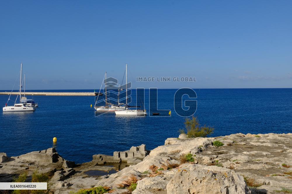 Ciutadella Illustration