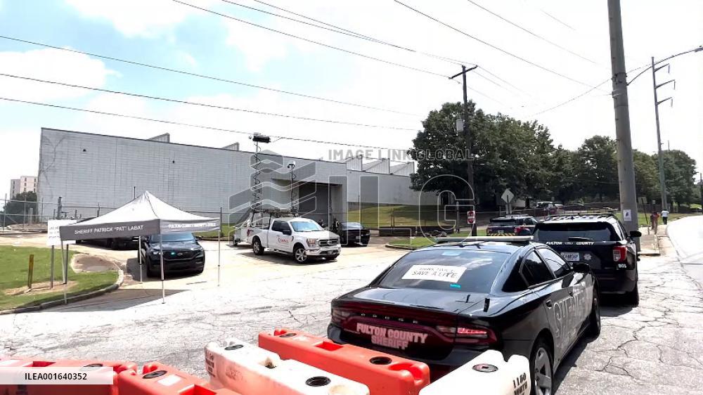 Trump surrenders for Georgia election interference case