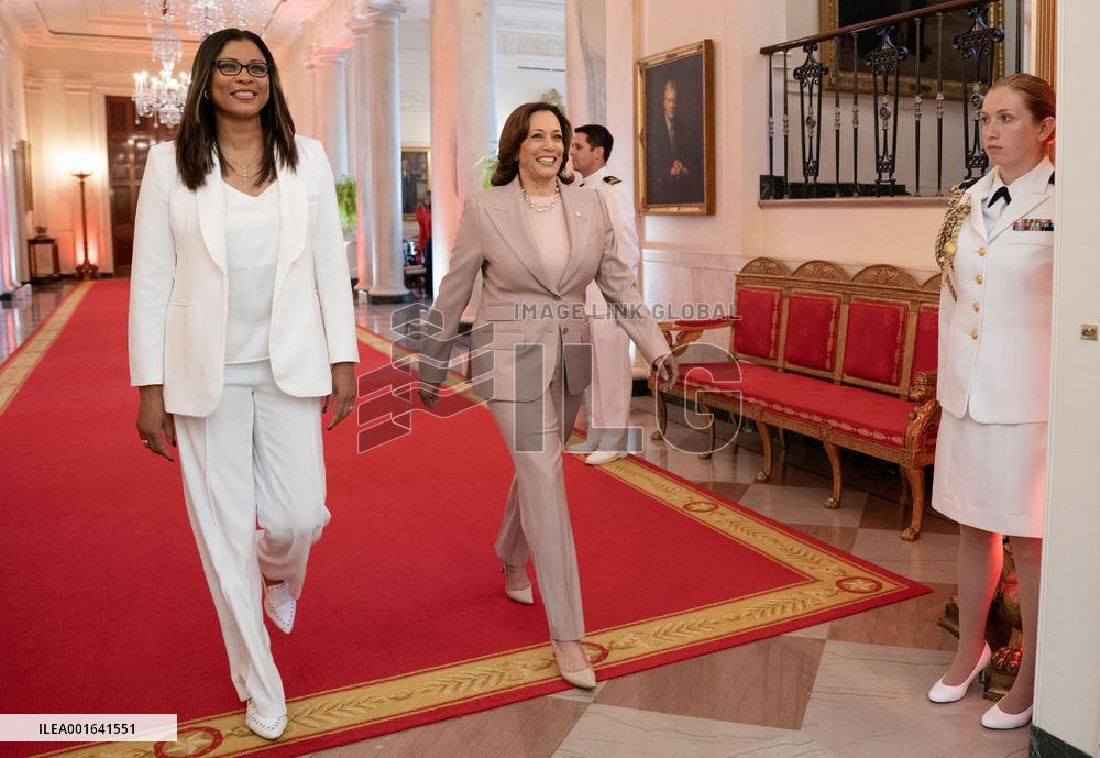 VP Harris Welcomes Las Vegas Aces to White House