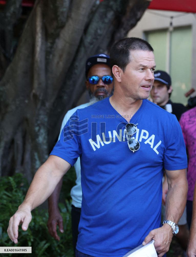 Mark Wahlberg spotted at Roccos Tacos Delray Beach