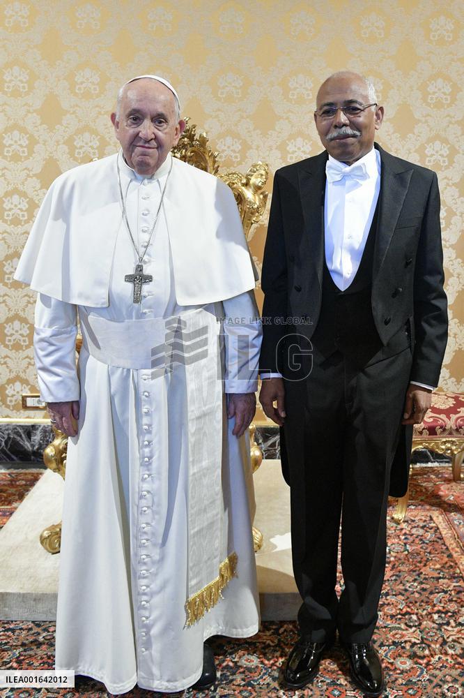 Pope Francis In Private Audience - Vatican