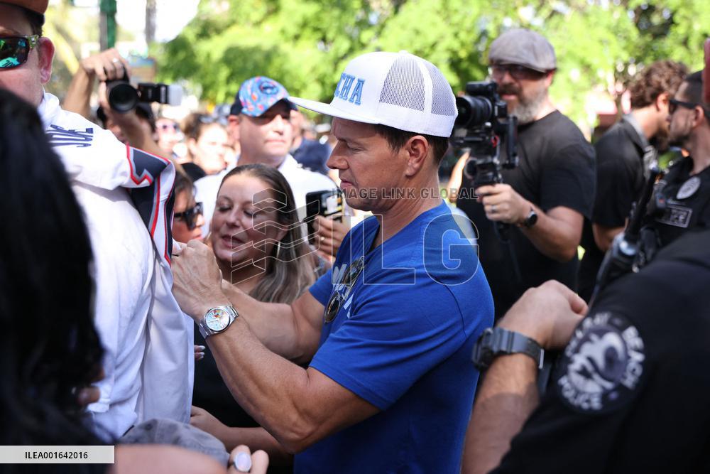 Mark Wahlberg spotted at Roccos Tacos Delray Beach
