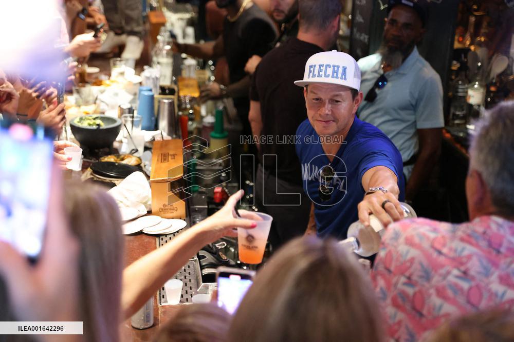 Mark Wahlberg spotted at Roccos Tacos Delray Beach