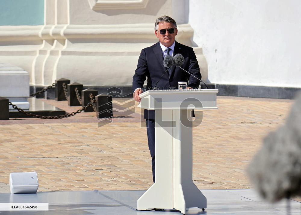 Independence Day celebrations take place in Sofiyska Square