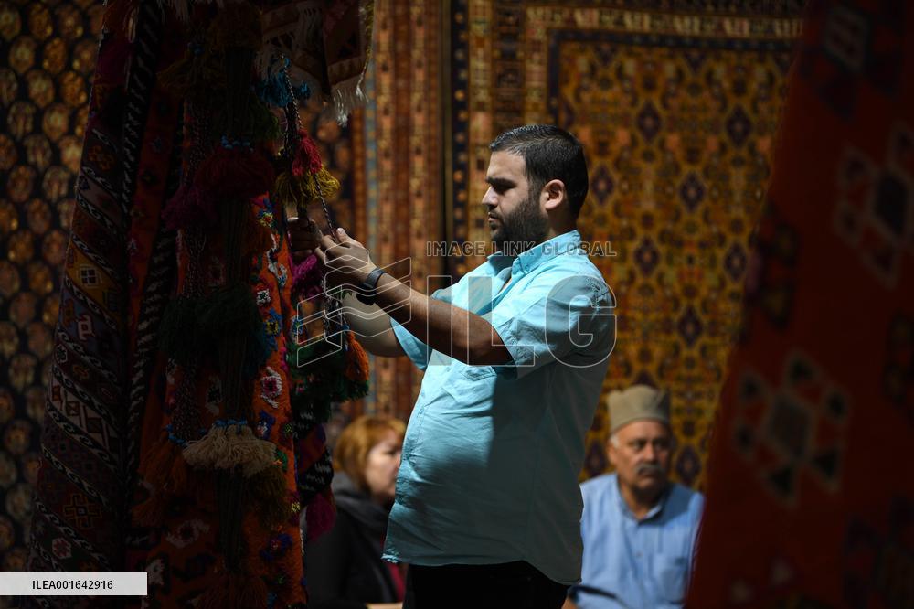 IRAN-TEHERAN-CARPET FAIR