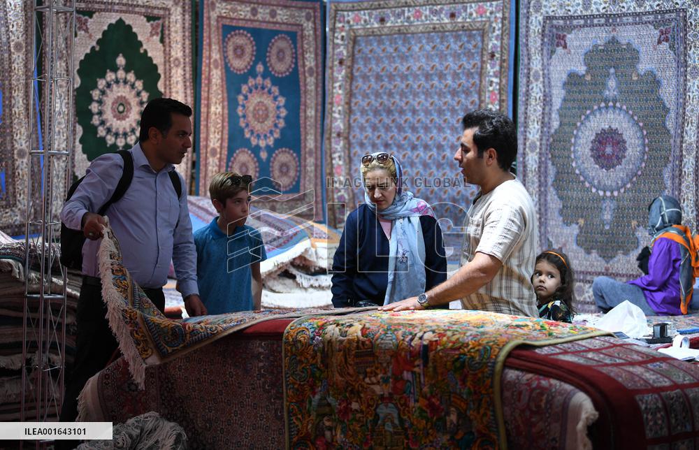 IRAN-TEHERAN-CARPET FAIR