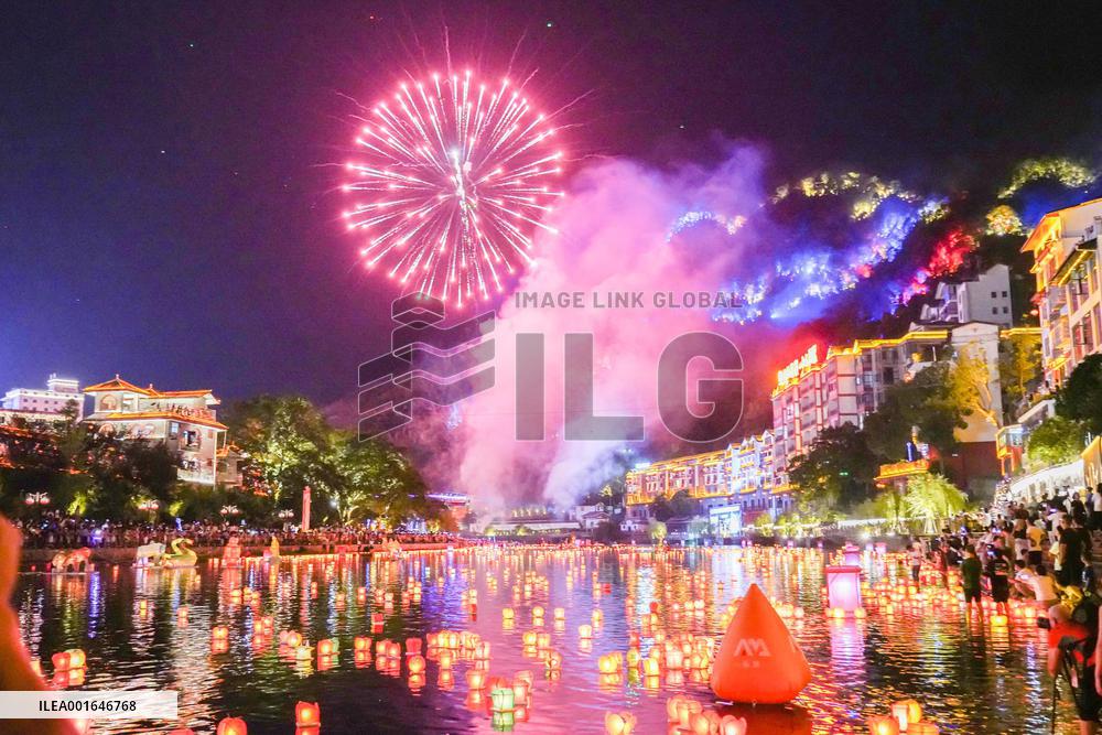 People Float Lanterns in the Zijiang River in Guilin