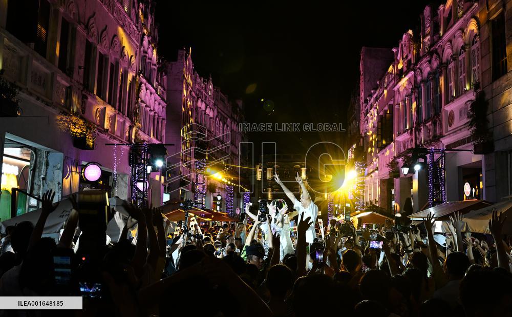 CHINA-HAINAN-HAIKOU-QILOU OLD STREET-TOURISM (CN)