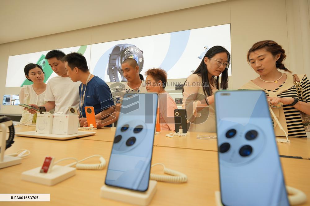 2023 Q2 China Smartphone Sales Declined