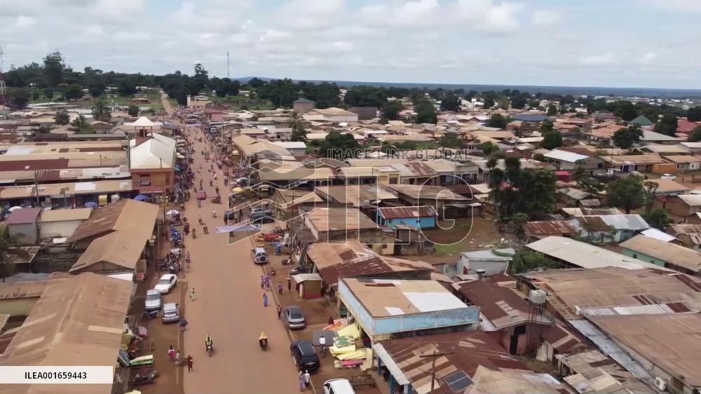 Cameroonian minister lays foundation stone for Chinese-aided water project