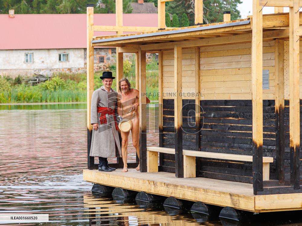 A floating smoke sauna