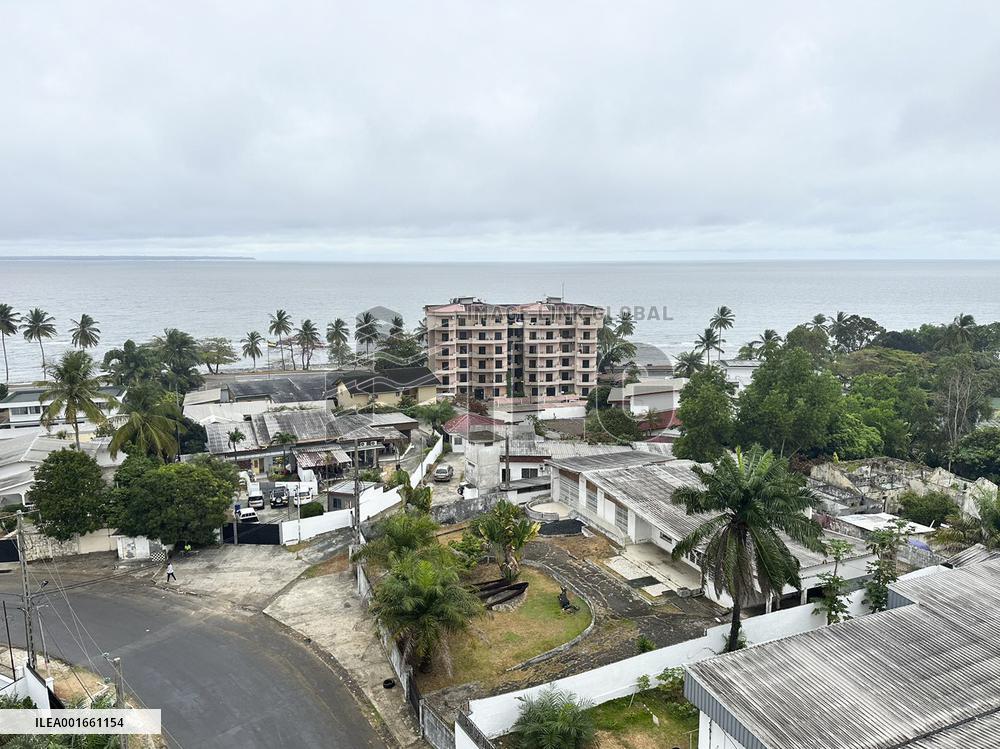 GABON-LIBREVILLE-MILITARY OFFICERS-POWER