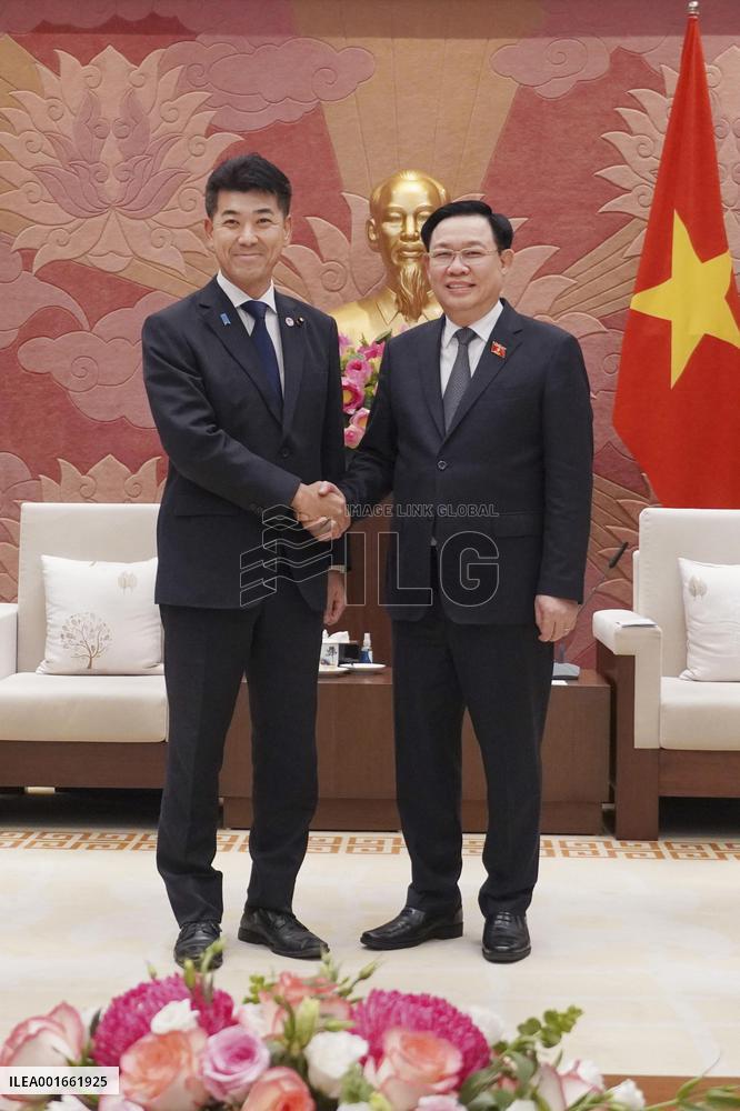 Japan main opposition party chief Izumi in Hanoi