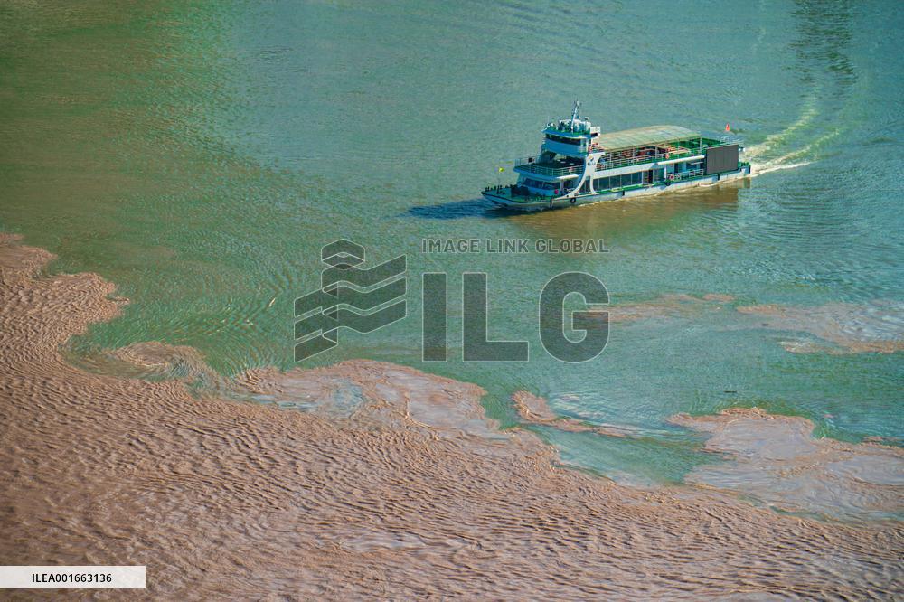 A Clear- turbidness Phenomenon Appear in Chongqing, China