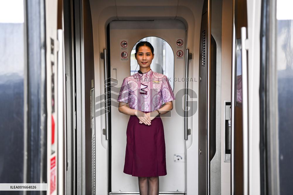 CHINA-NANNING-GUIYANG-HIGH-SPEED RAILWAY-FULL SERVICES (CN)