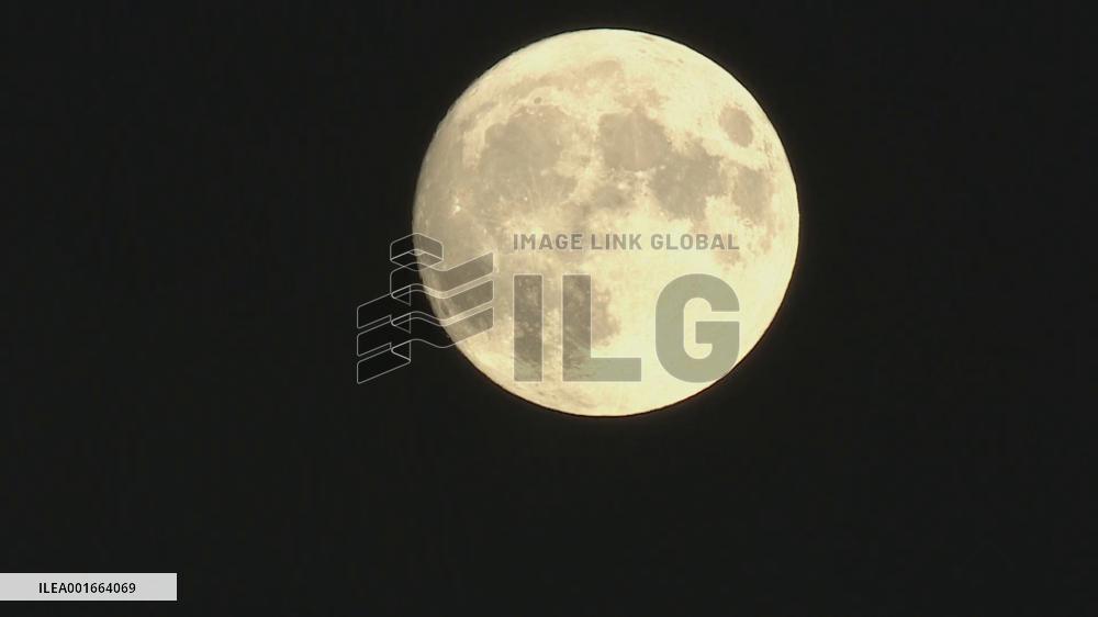 Biggest supermoon of 2023 lights up sky