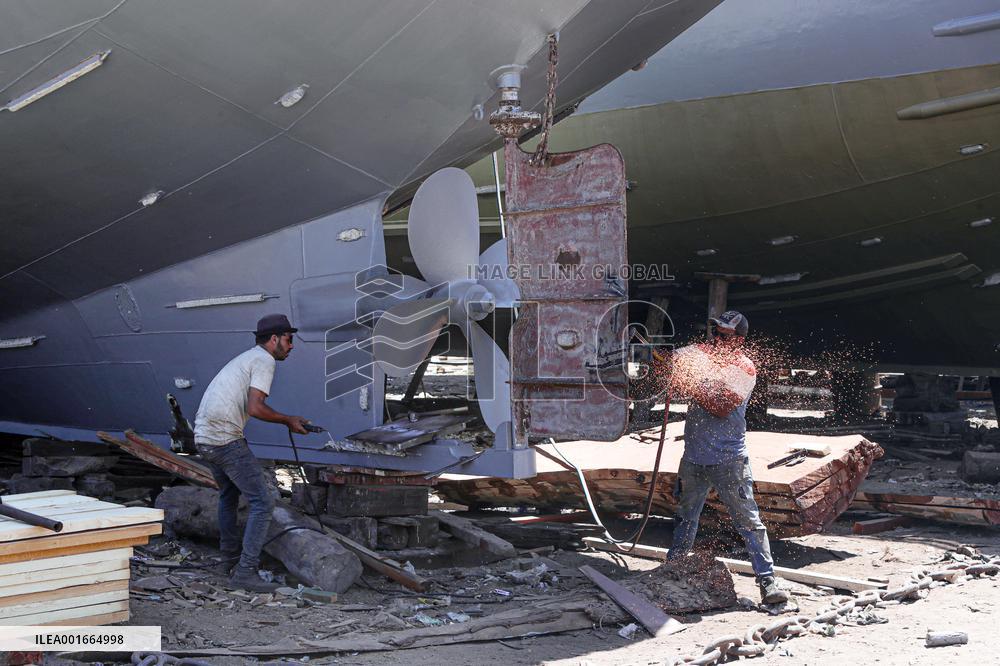 EGYPT-DAMIETTA-SHIPBUILDING