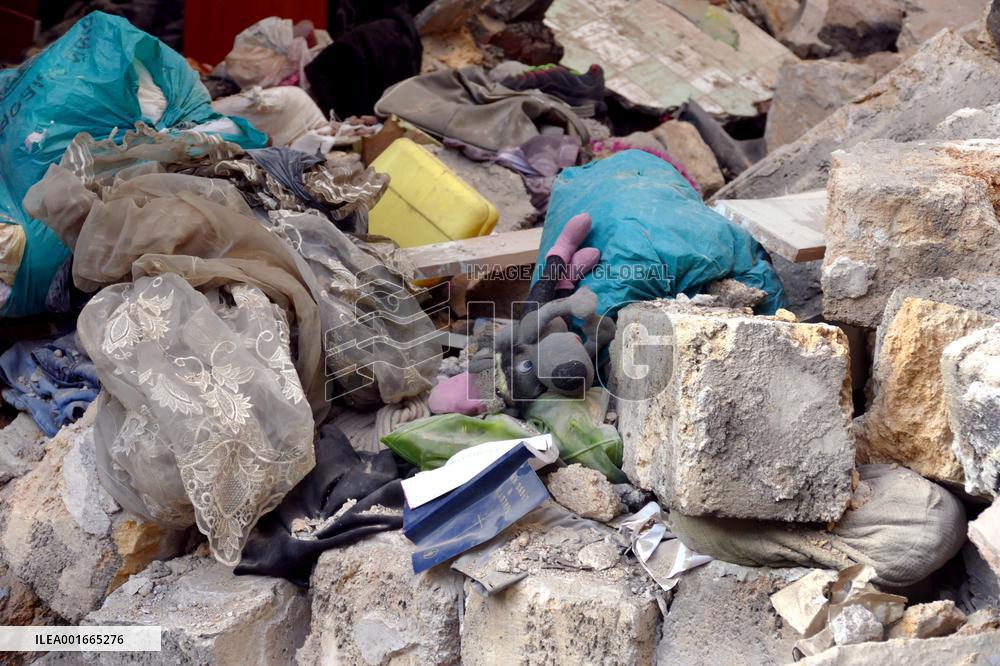 Residential building wall collapses in Odesa