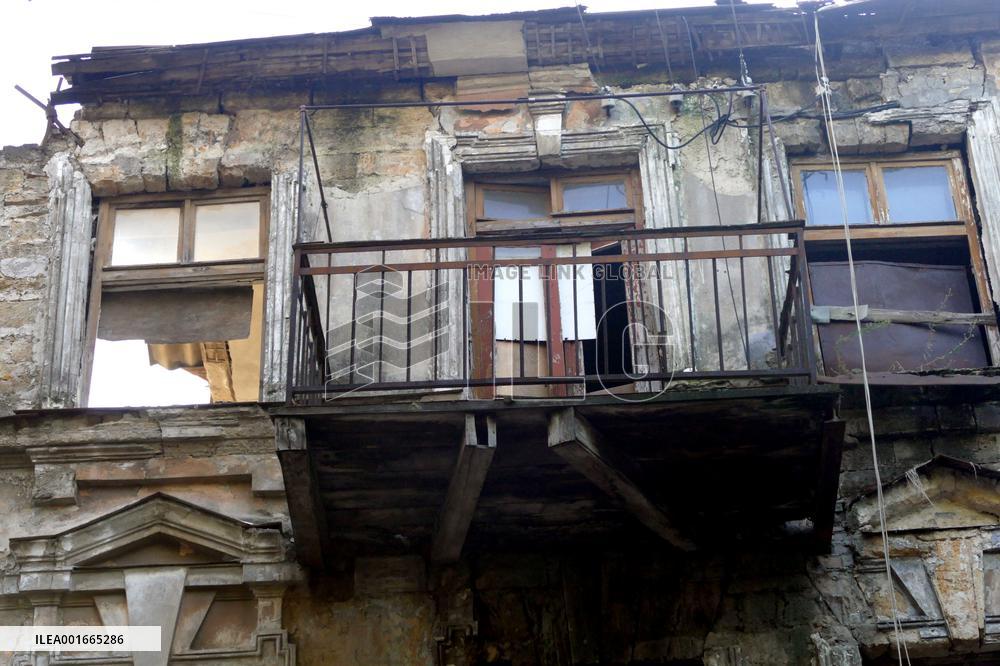 Residential building wall collapses in Odesa