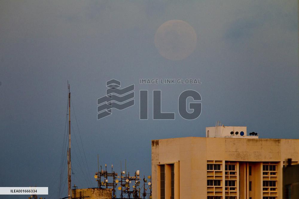 Supermoon Rises Over Maracaibo - Venezuela