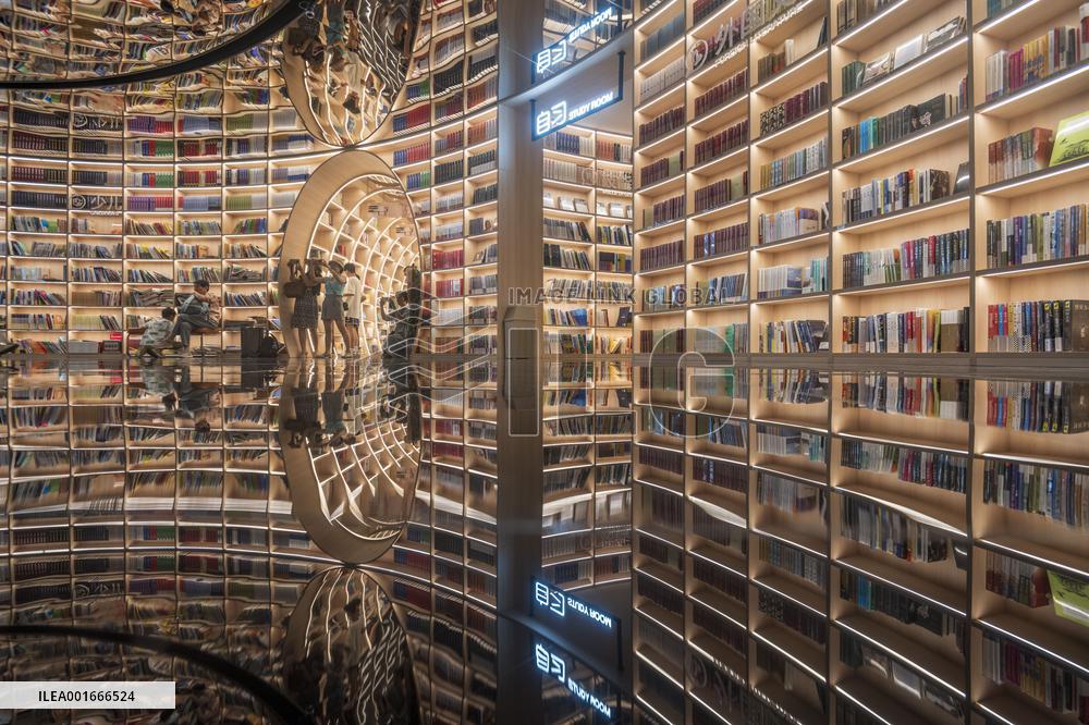 The Most Beautiful Bookstore in Shenzhen