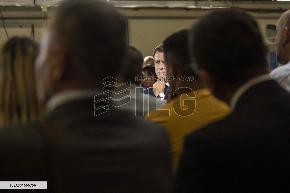 President Macron Visit To Argensol Vocational School - Orange