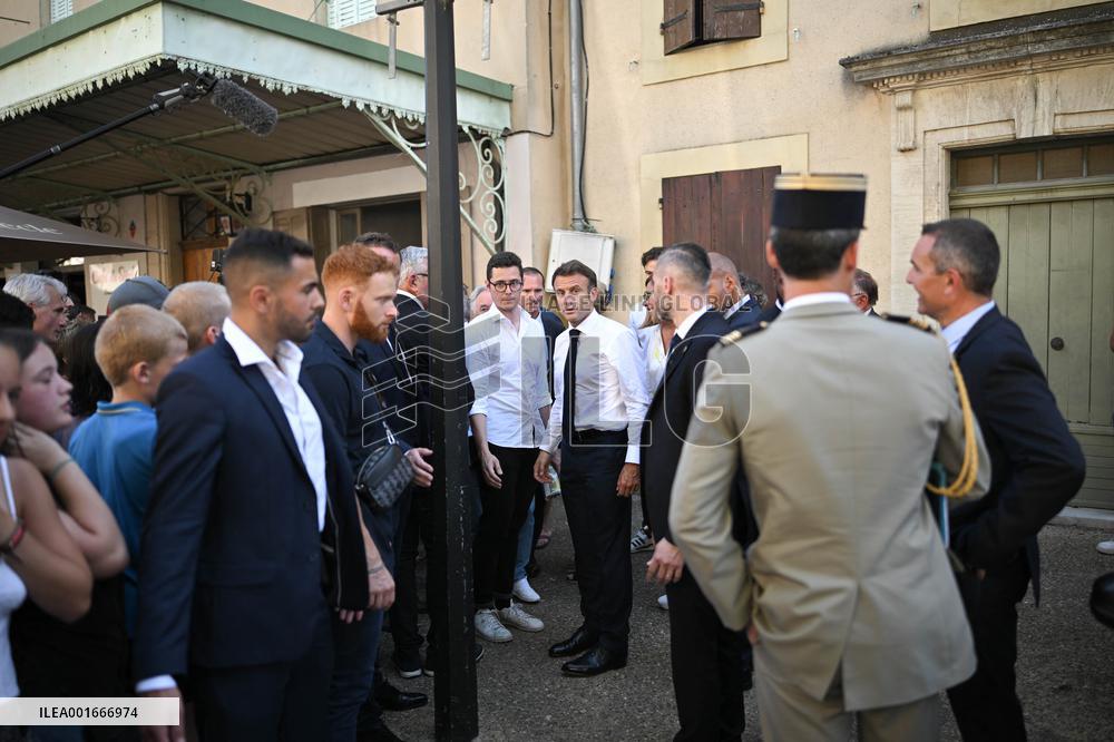 President Macron During A Trip On Vocational High School Reform - Baumes-De-Venise