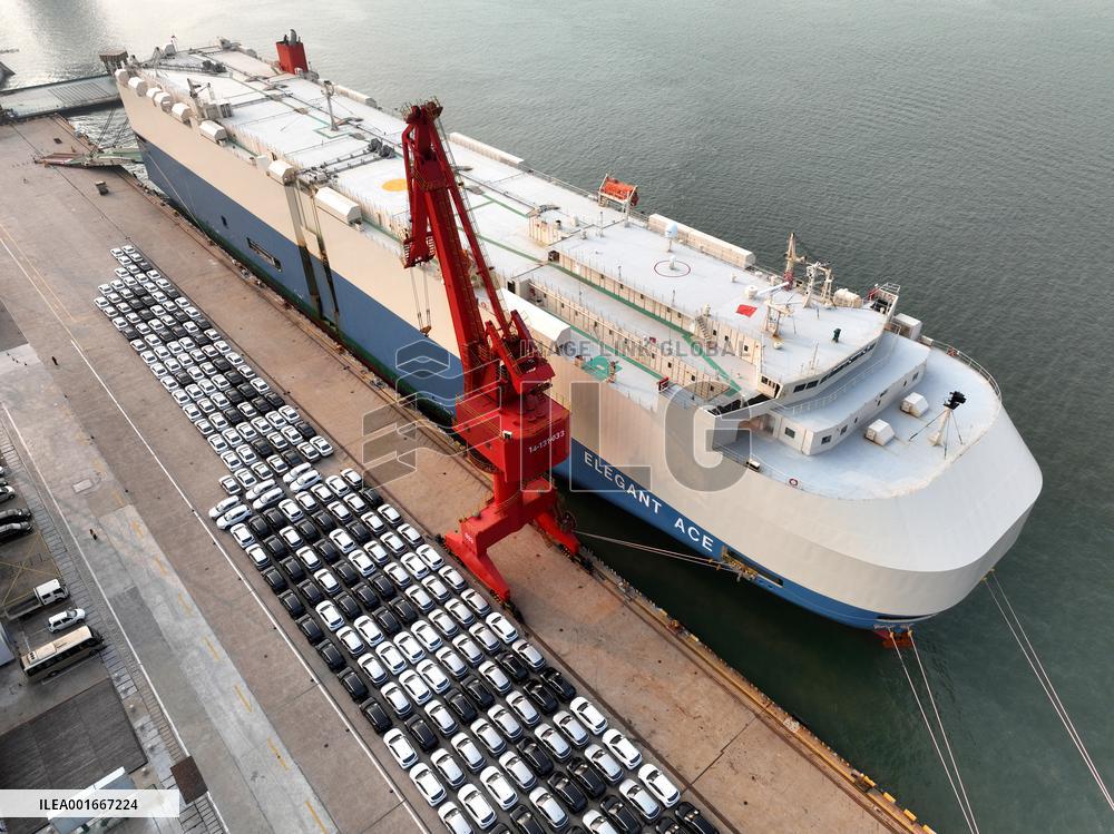 Vehicles Export in Lianyungang Port