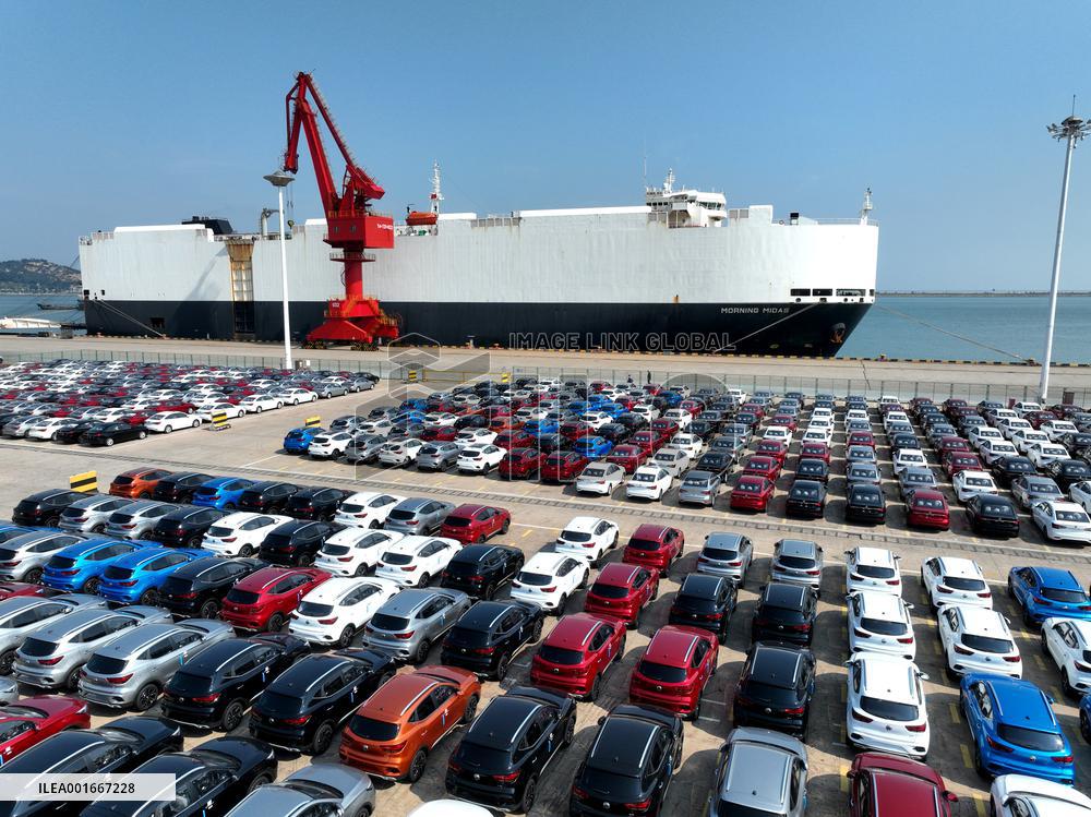 Vehicles Export in Lianyungang Port