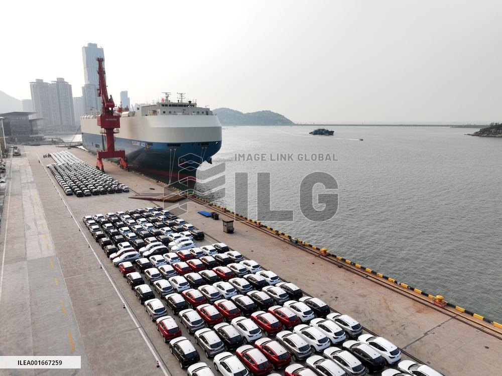 Vehicles Export in Lianyungang Port