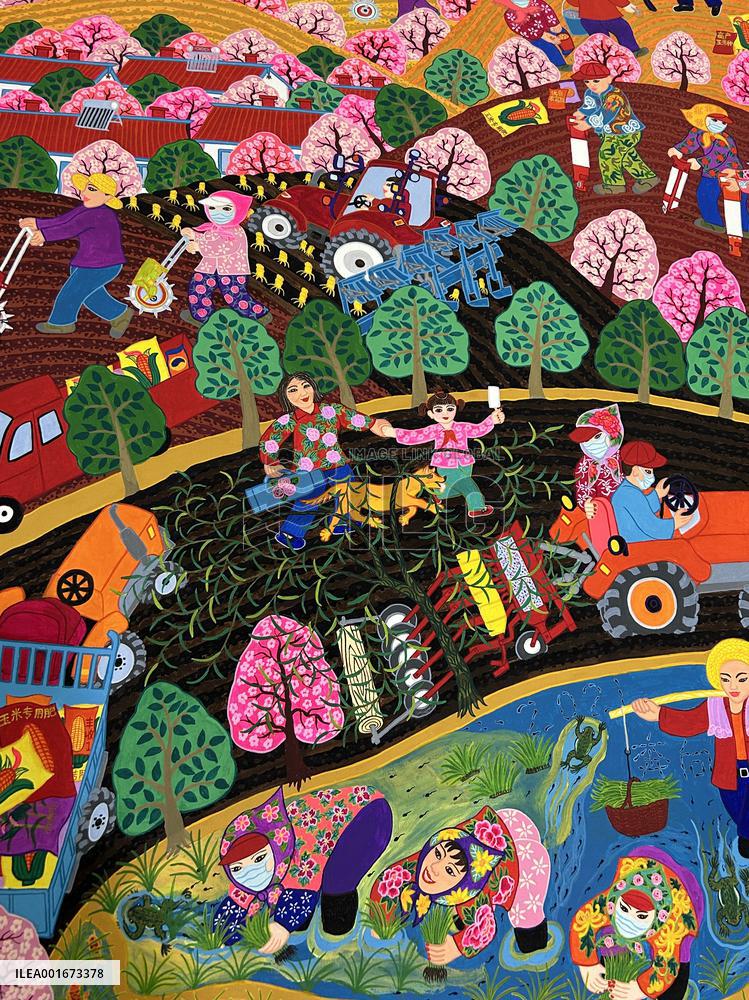 CHINA-HEILONGJIANG-HARBIN-FARMER PAINTER (CN)