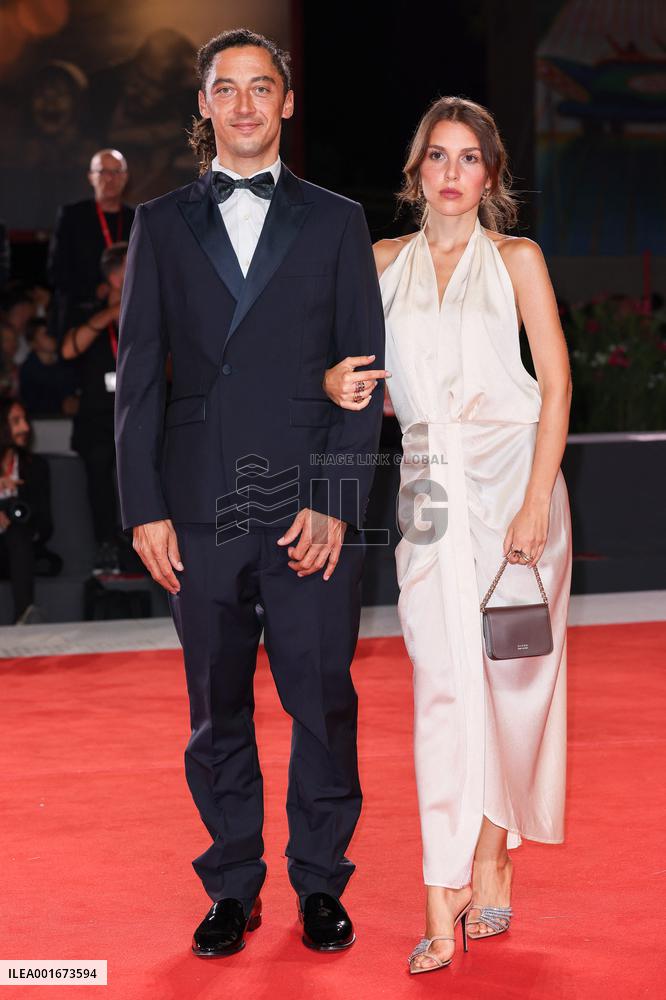 Venice - Finalmente L'Alba Premiere