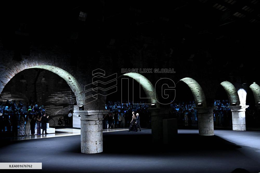 Giorgio Armani One Night In Venice Show