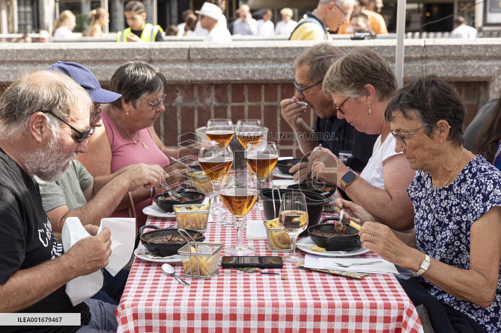 FRANCE-LILLE-FLEA MARKET-FOOD