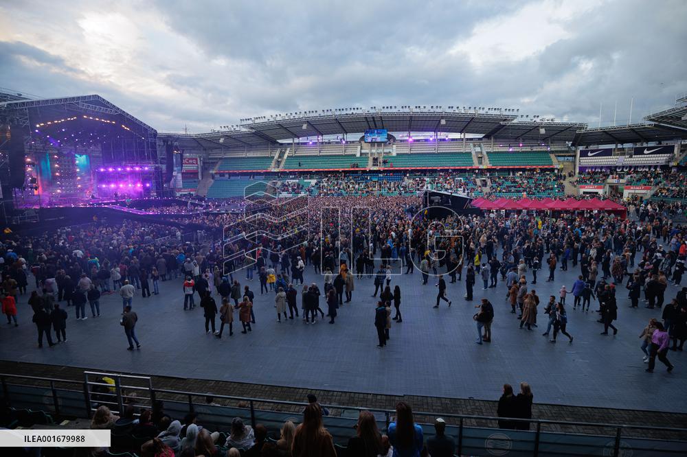 NOËP concert at A. Le Coq Arena