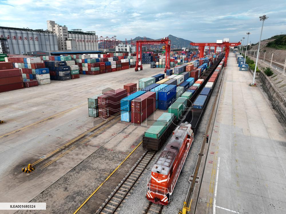 China-europe Freight Train in Lianyungang