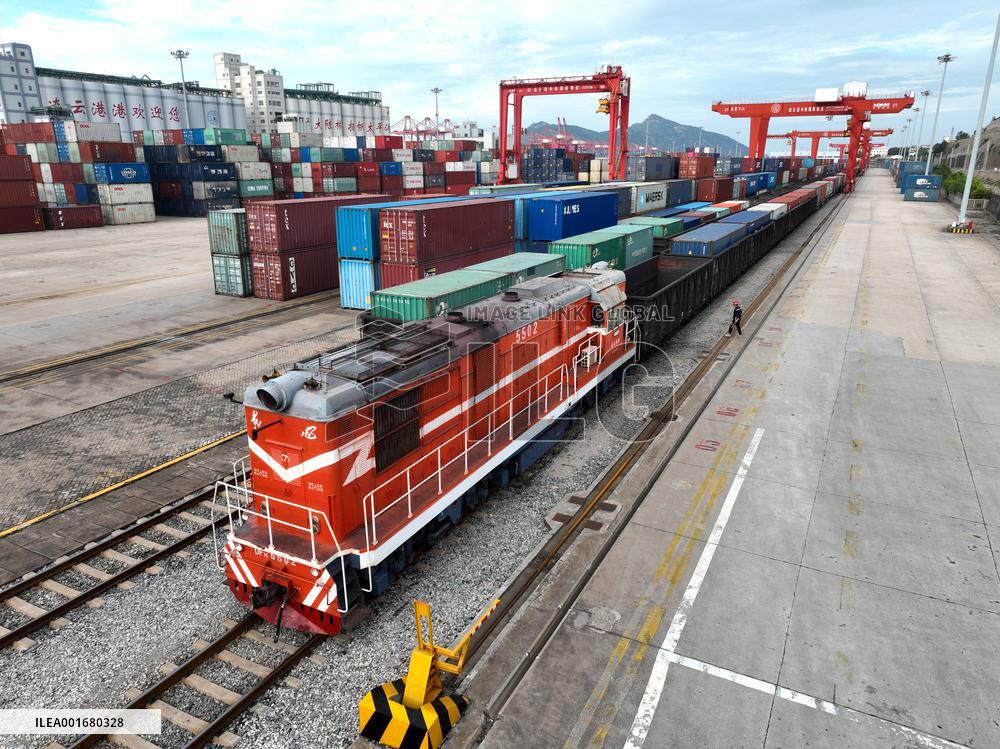 China-europe Freight Train in Lianyungang