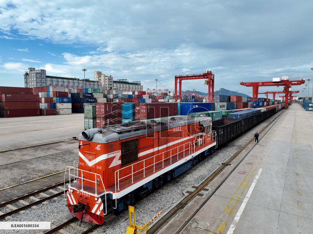 China-europe Freight Train in Lianyungang