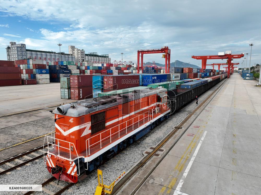 China-europe Freight Train in Lianyungang