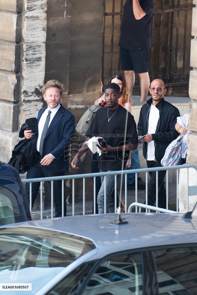 MHD Arrives At The Court - Paris