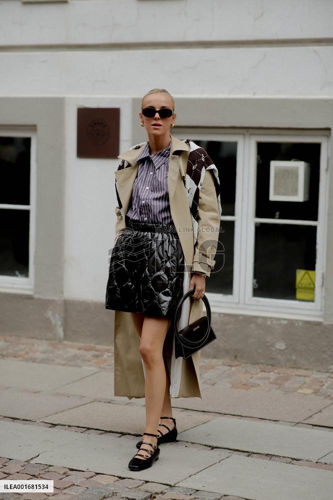 CPH SS24 - DAY 2 Baum und Pferdgarten