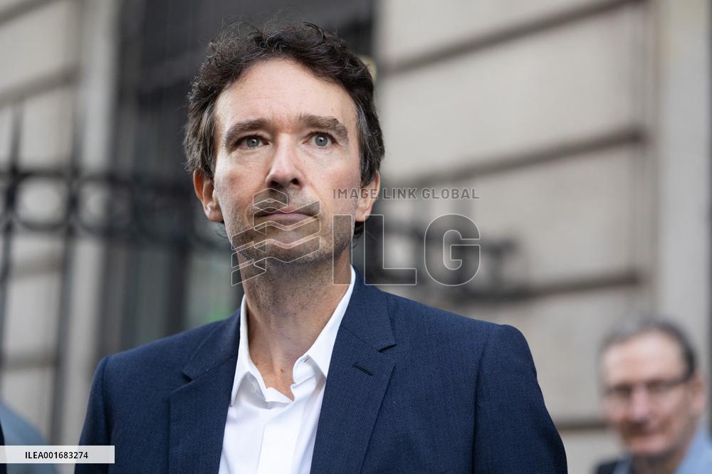 Antoine Arnault visits the Restos du Coeur - Paris