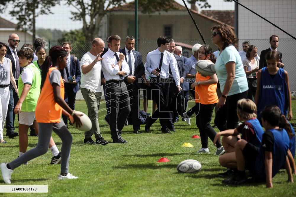 President Macron Visits Daniel-Argote Middle School - Orthez