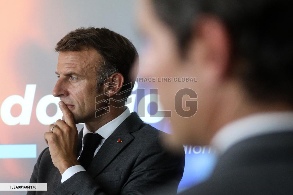 President Macron Visits Daniel-Argote Middle School - Orthez